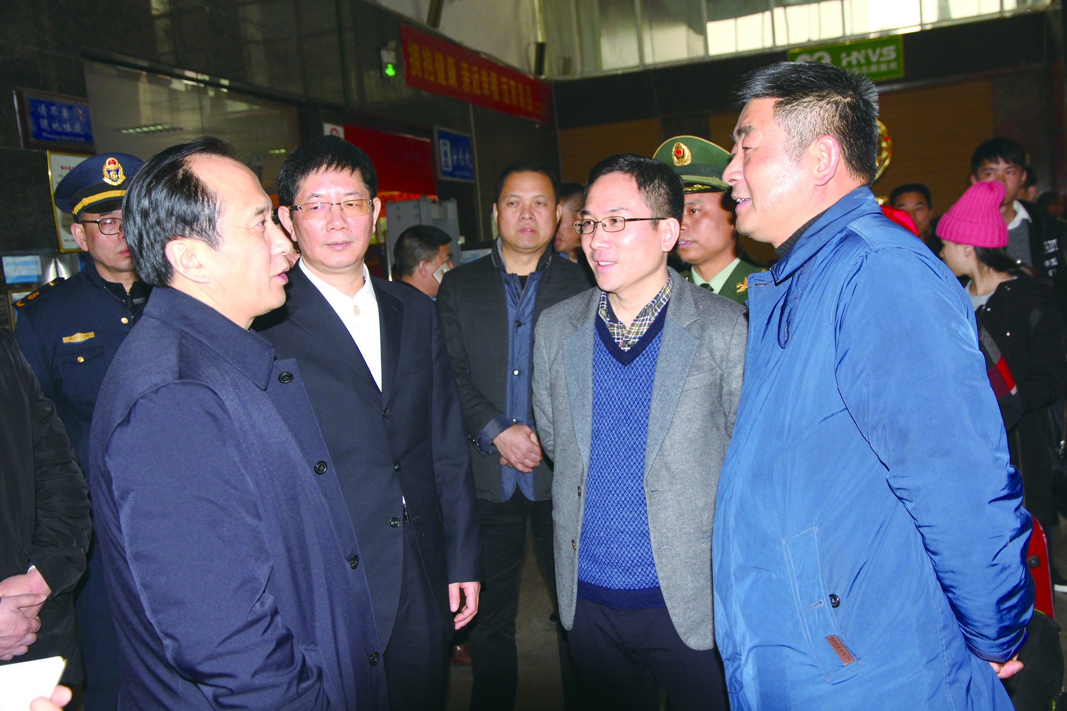 2月8日，副省長(zhǎng)、省公安廳廳長(zhǎng)許顯輝來(lái)我司督導(dǎo)安全生產(chǎn)工作
